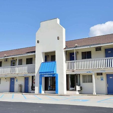 Travelodge By Wyndham Brattleboro Vt 외부 사진