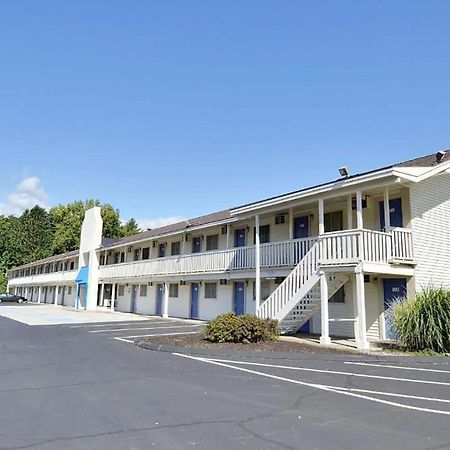 Travelodge By Wyndham Brattleboro Vt 외부 사진