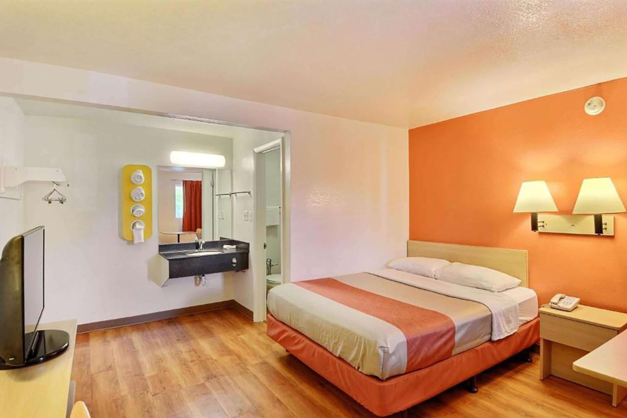 Travelodge By Wyndham Brattleboro Vt 외부 사진