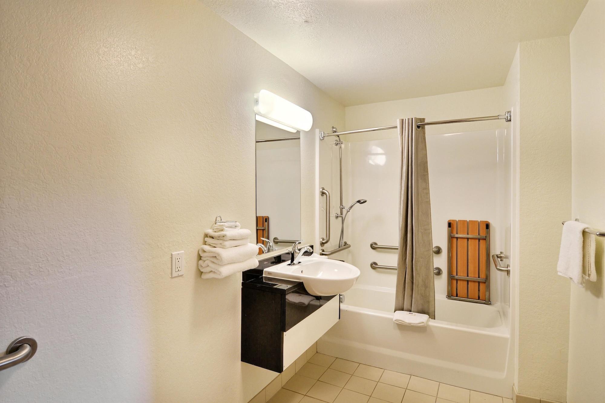 Travelodge By Wyndham Brattleboro Vt 외부 사진