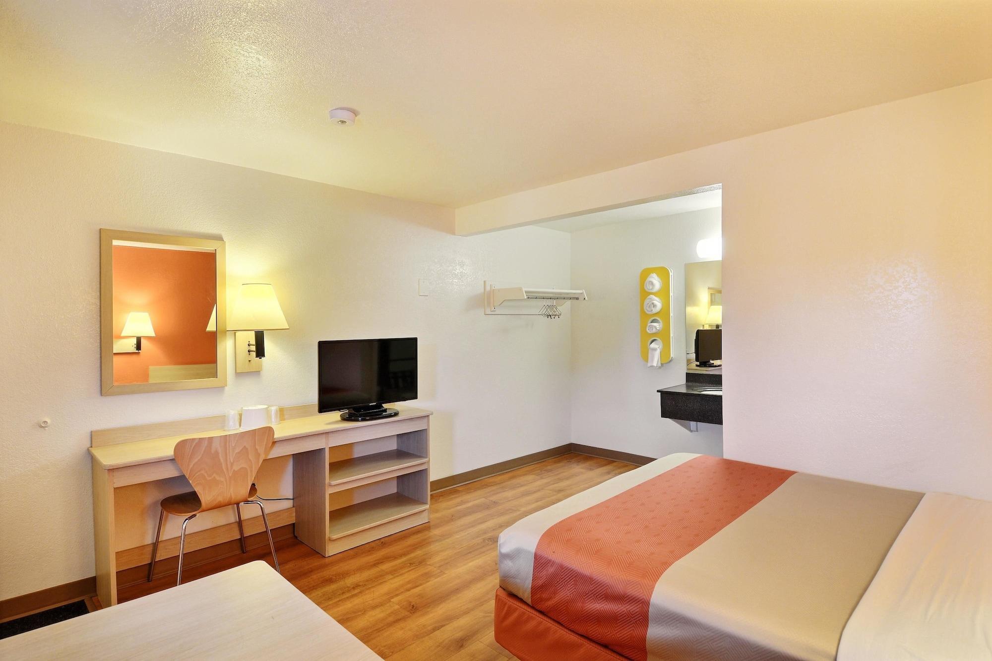 Travelodge By Wyndham Brattleboro Vt 외부 사진