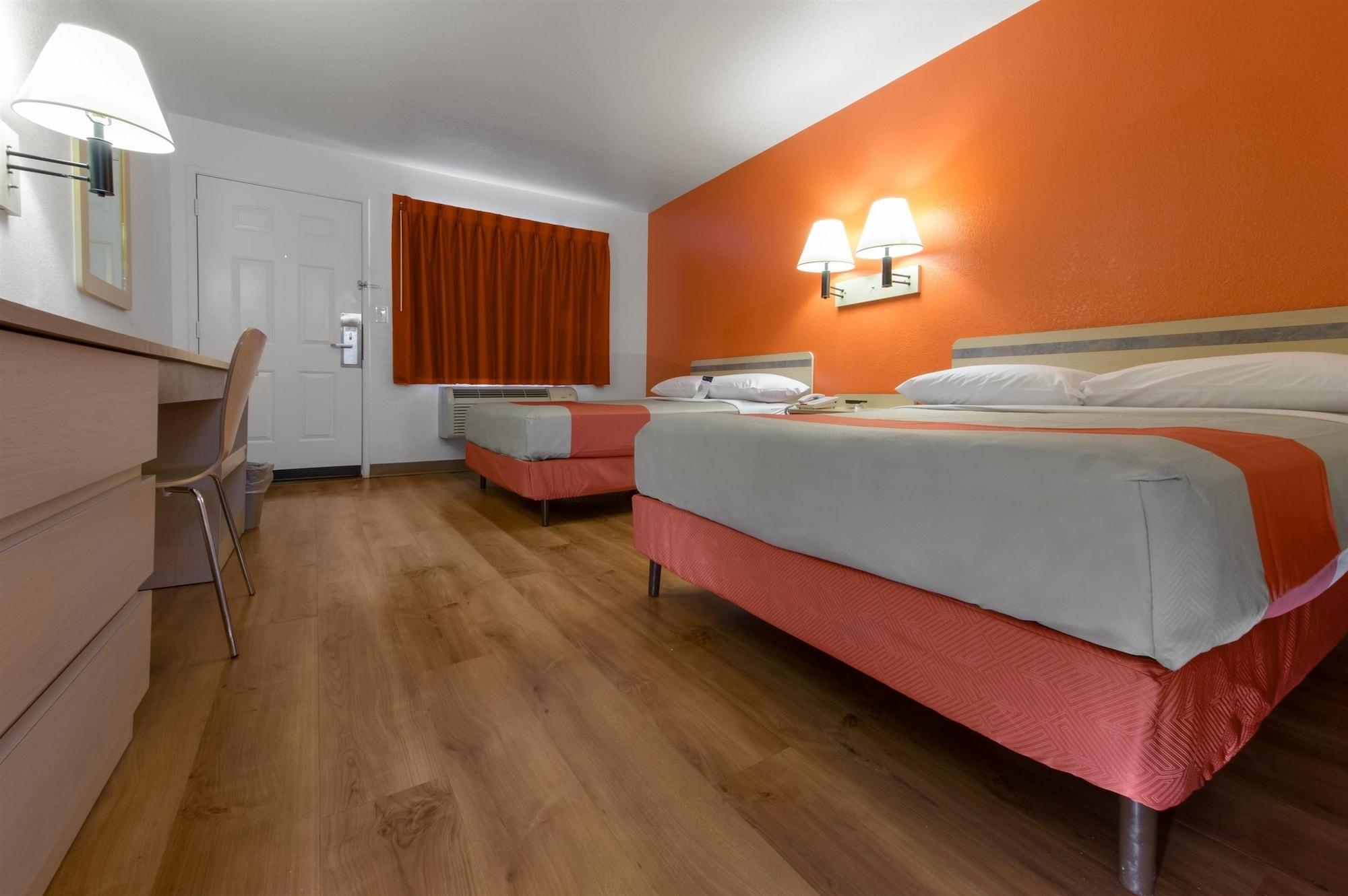 Travelodge By Wyndham Brattleboro Vt 외부 사진
