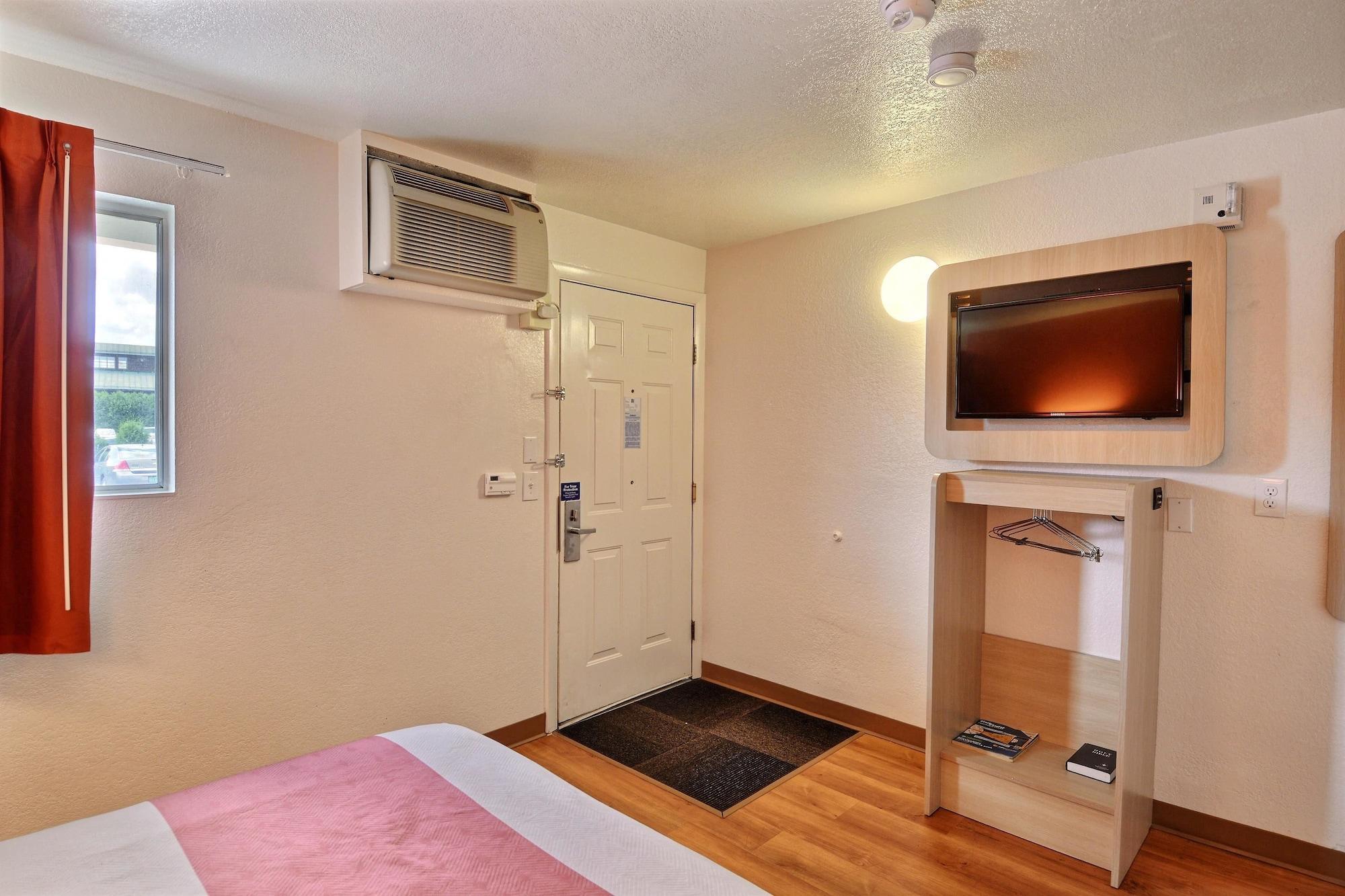 Travelodge By Wyndham Brattleboro Vt 외부 사진