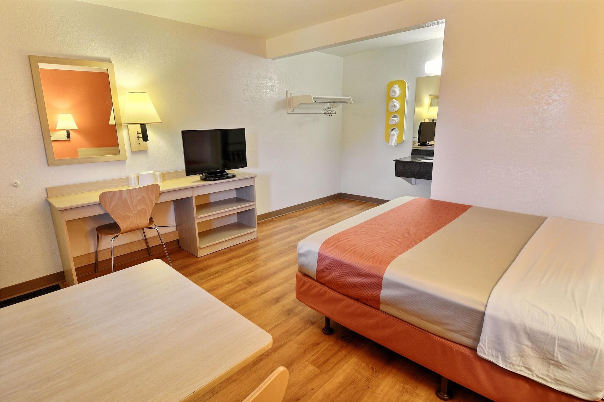 Travelodge By Wyndham Brattleboro Vt 외부 사진