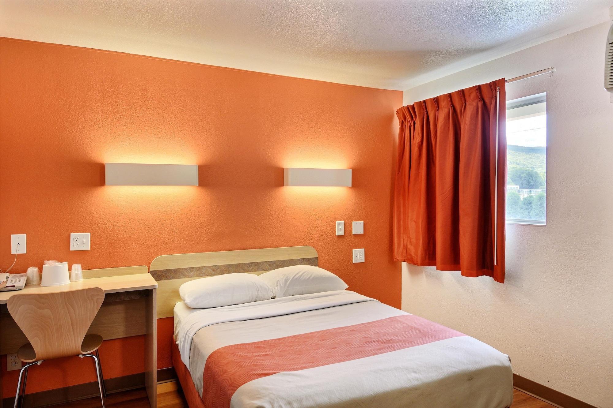 Travelodge By Wyndham Brattleboro Vt 외부 사진