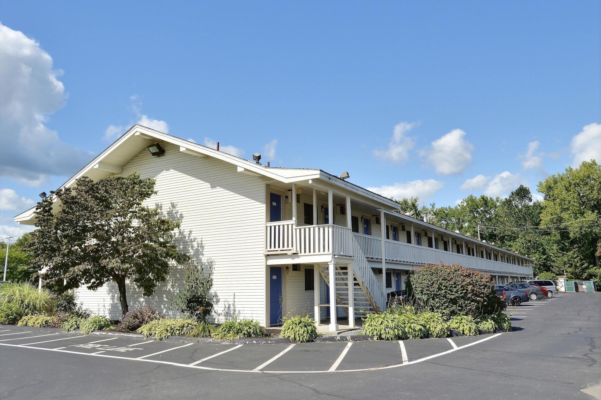 Travelodge By Wyndham Brattleboro Vt 외부 사진