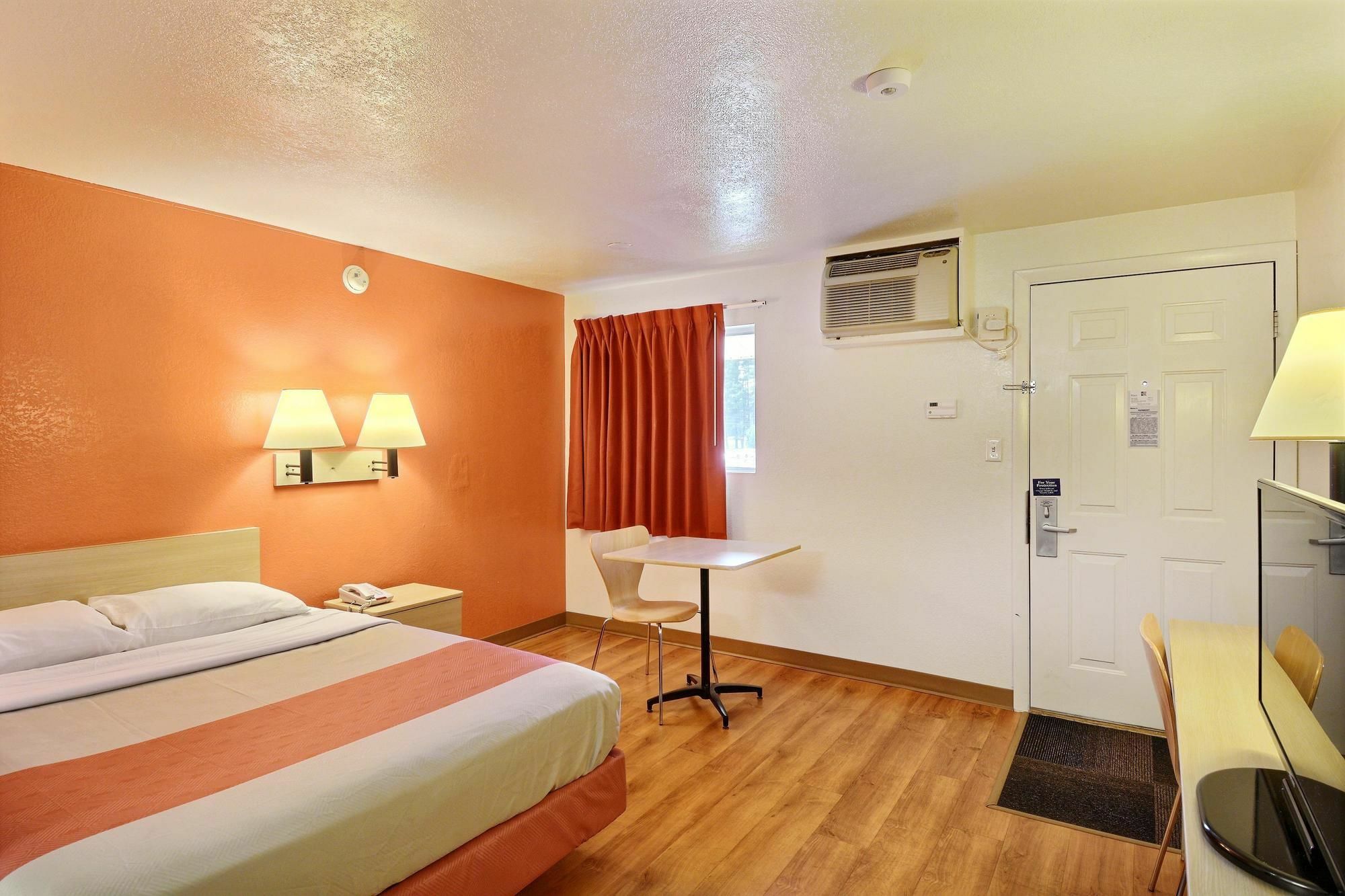 Travelodge By Wyndham Brattleboro Vt 외부 사진